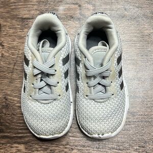 Kids Adidas tennis’s shoes 5k